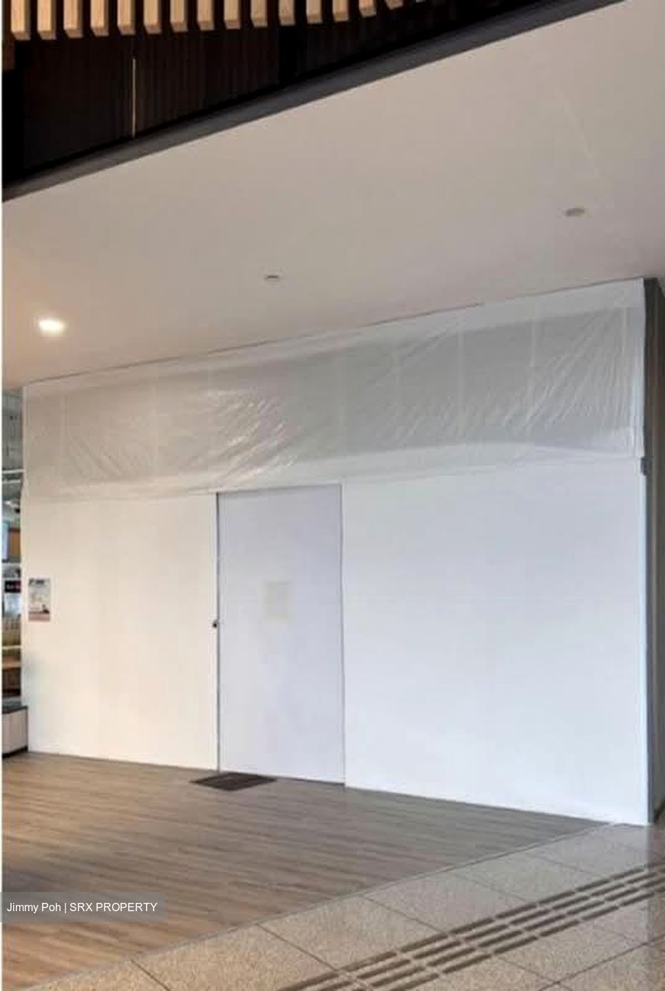 Tampines Grande (D18), Retail #580604491